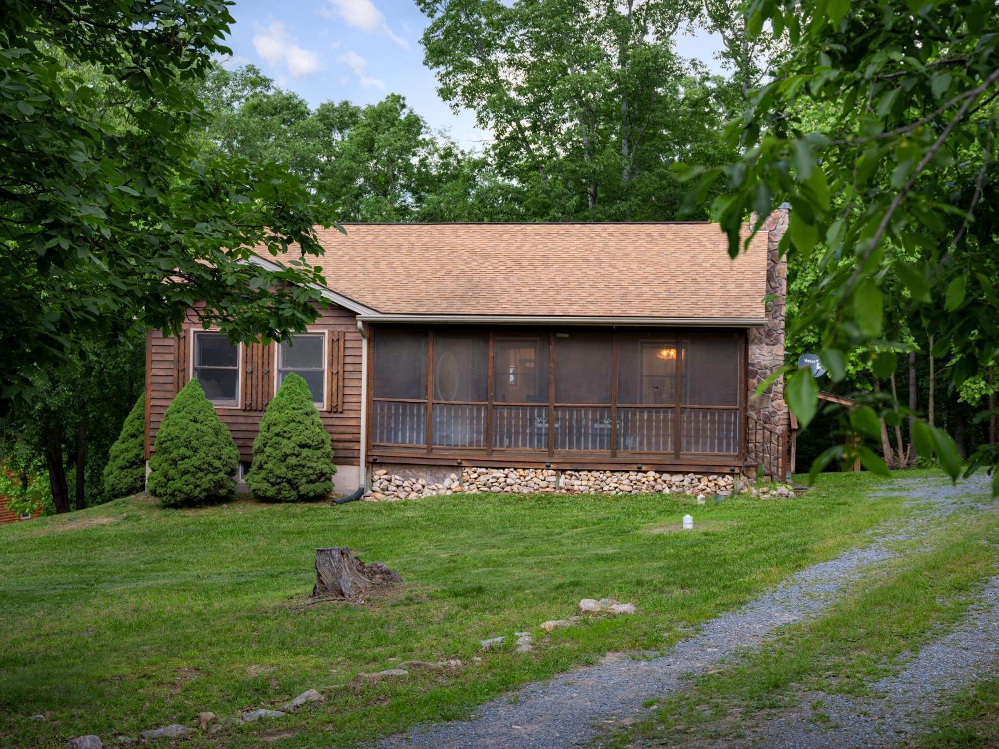 Shenandoah Dog Friendly Cabin With River Access, Hot Tub, Fire Pit, Bbq, Outdoor Dining Esterno foto